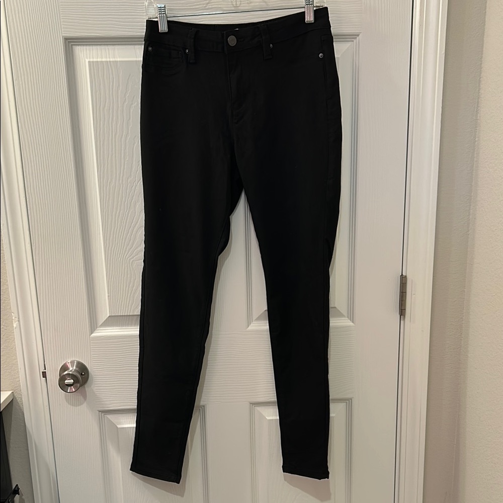 YMI Women's Black HYPERSTRETCH  Skinny Jeans